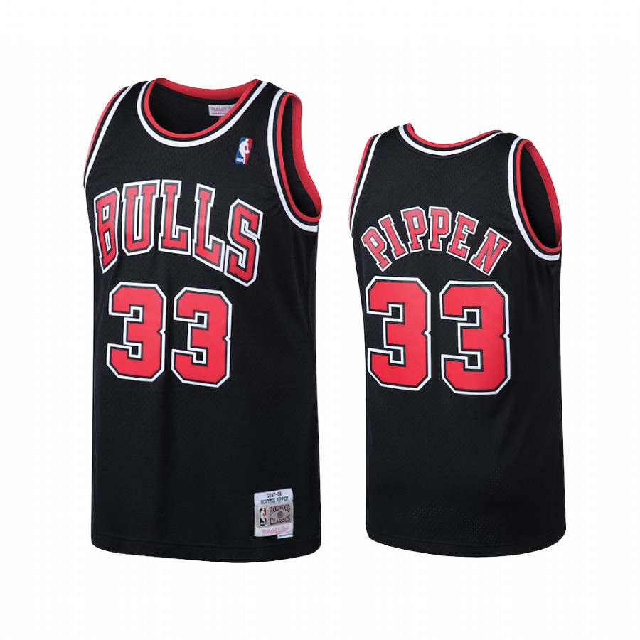 Chicago Bulls #33 Scottie Pippen Black Hardwood Classics Men's Jersey